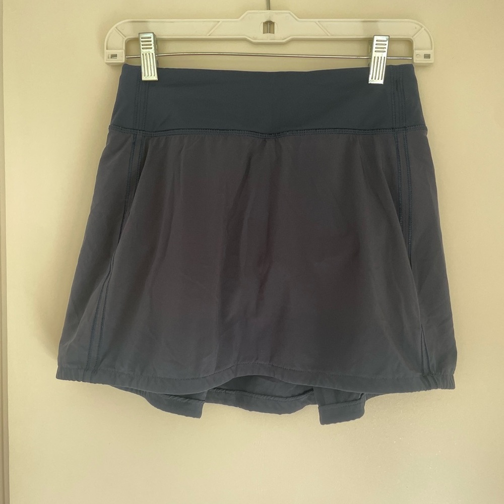 lululemon navy blue workout skort with built-in shorts